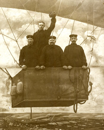 Reservist Alberts grüßt aus den Lüften